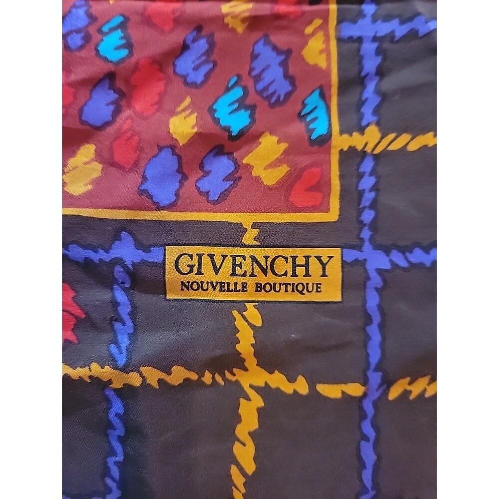 GIVENCHY-Nouvelle Boutique-Square Hand rolled Silk Scarf-29" x 29"